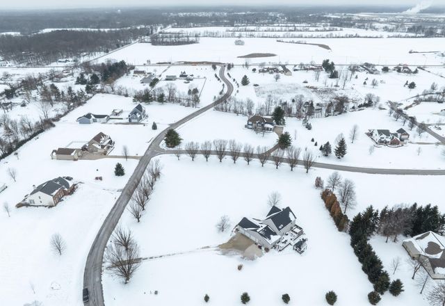 310 Aberdeen Drive SW, Pataskala, OH 43062