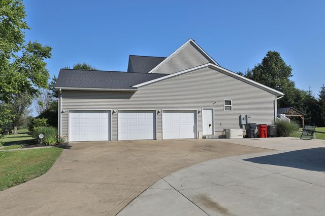 310 Aberdeen Drive SW, Pataskala, OH 43062