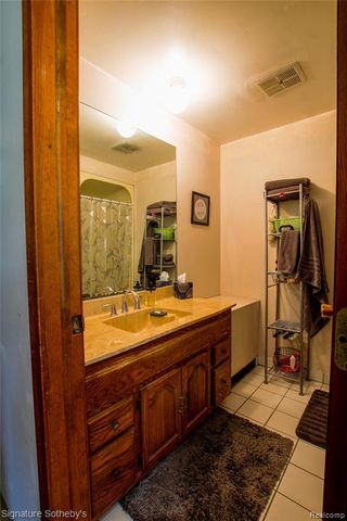 9393 Boncrest Street, Commerce Twp, MI 48382
