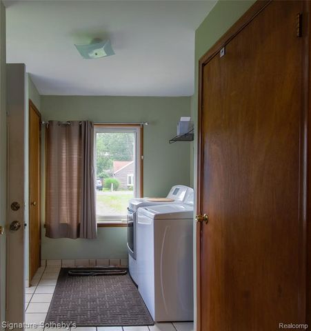 9393 Boncrest Street, Commerce Twp, MI 48382