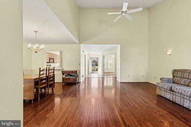 81 CAMBRIDGE DR, Hershey, PA 17033