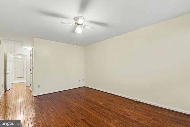 81 CAMBRIDGE DR, Hershey, PA 17033