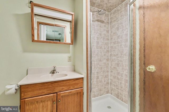 81 CAMBRIDGE DR, Hershey, PA 17033