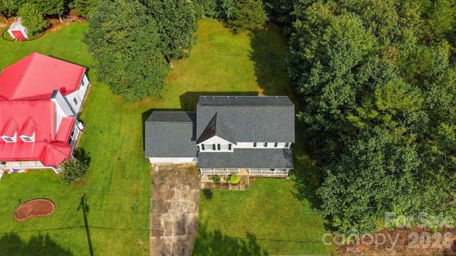 1480 Cedar Valley Church Road, Lenoir, NC 28645