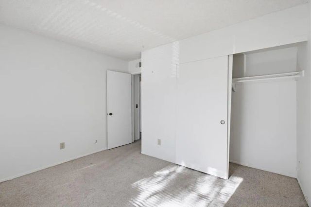 387 N Melrose Dr D, Vista, CA 92083