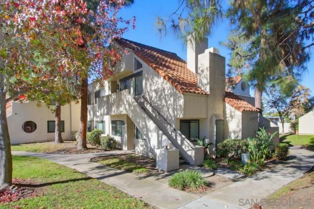 387 N Melrose Dr D, Vista, CA 92083