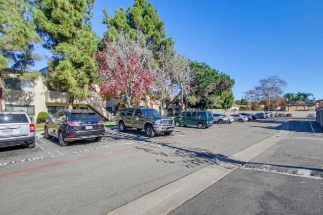 387 N Melrose Dr D, Vista, CA 92083