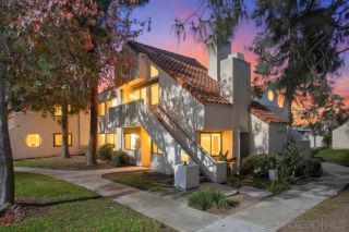 387 N Melrose Dr D, Vista, CA 92083