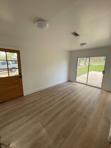 709 Pecan Valley DR, Marble Falls, TX 78654