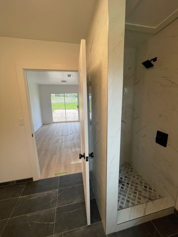 709 Pecan Valley DR, Marble Falls, TX 78654