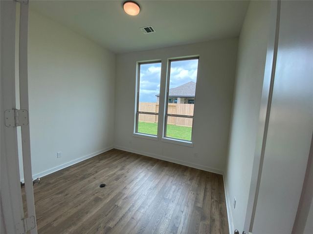 12226 Hyland Lane, Mont Belvieu, TX 77523