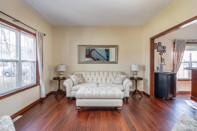 2195 SHADOW BEND COURT, Neenah, WI 54956