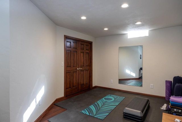 2195 SHADOW BEND COURT, Neenah, WI 54956