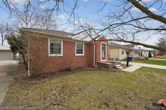 17049 Reno Street, Riverview, MI 48193