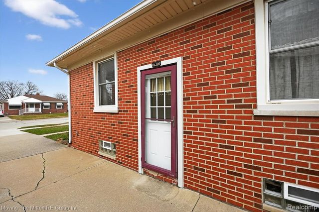 17049 Reno Street, Riverview, MI 48193