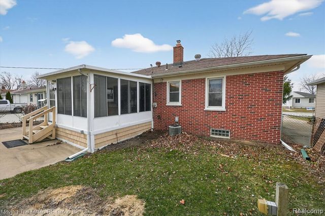 17049 Reno Street, Riverview, MI 48193