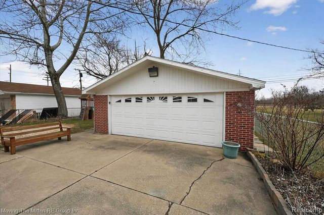 17049 Reno Street, Riverview, MI 48193