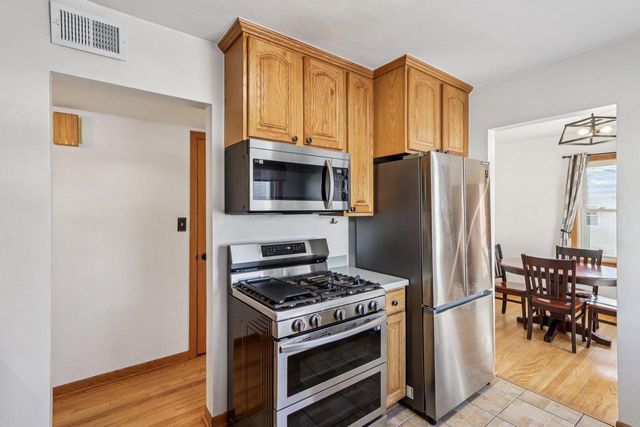 1545 S 171st STREET, New Berlin, WI 53151