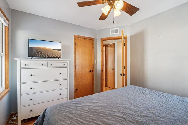 1545 S 171st STREET, New Berlin, WI 53151