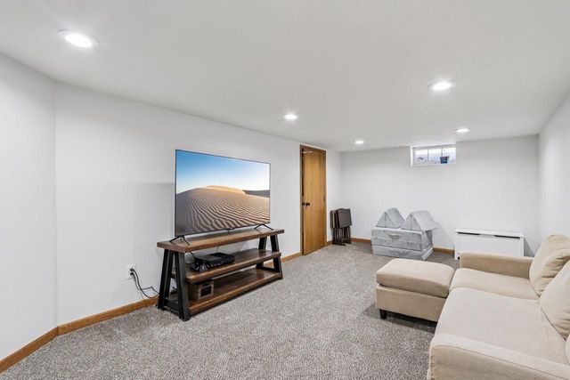 1545 S 171st STREET, New Berlin, WI 53151