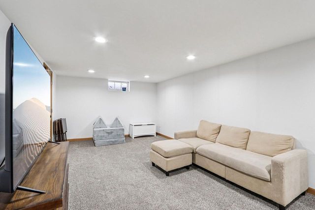 1545 S 171st STREET, New Berlin, WI 53151