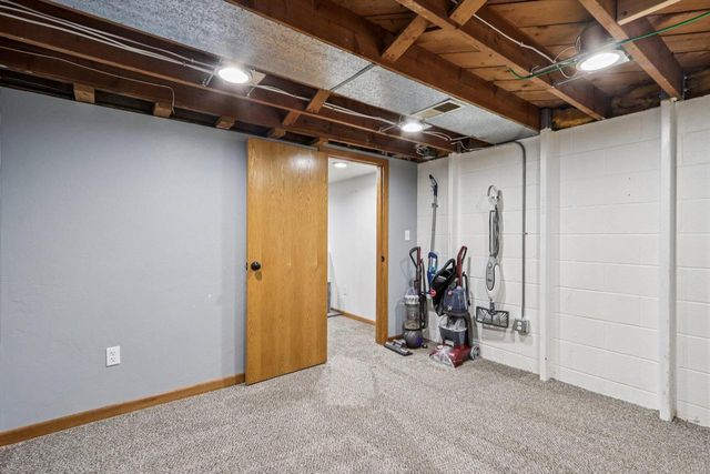 1545 S 171st STREET, New Berlin, WI 53151