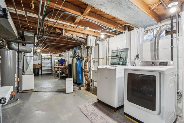 1545 S 171st STREET, New Berlin, WI 53151