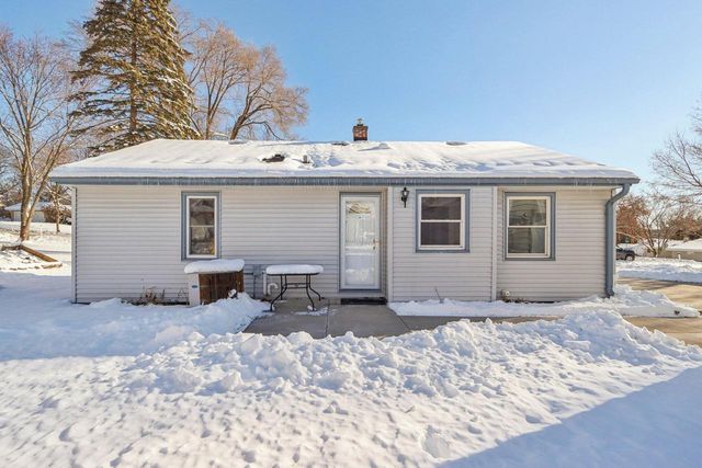 1545 S 171st STREET, New Berlin, WI 53151