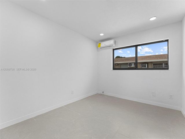 1370 W 29th St A, Hialeah, FL 33012