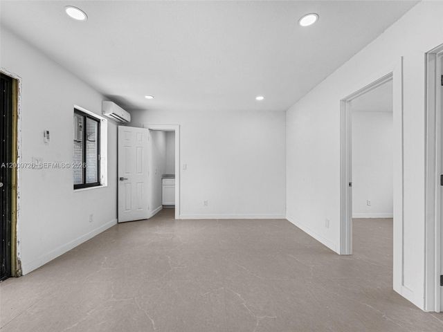 1370 W 29th St A, Hialeah, FL 33012