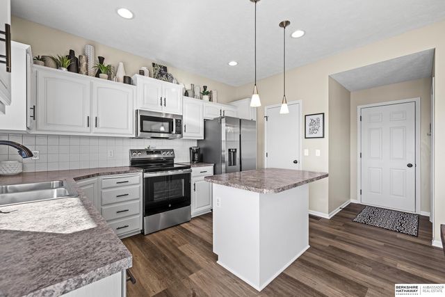 16013 Craig Avenue, Bennington, NE 68007