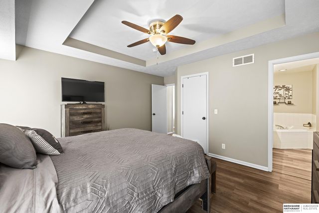 16013 Craig Avenue, Bennington, NE 68007