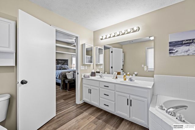 16013 Craig Avenue, Bennington, NE 68007