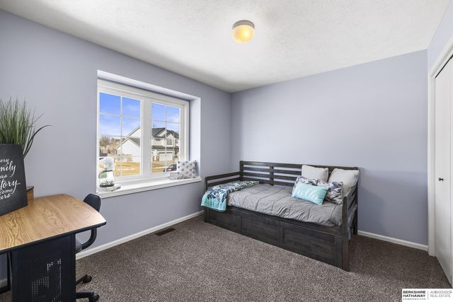 16013 Craig Avenue, Bennington, NE 68007