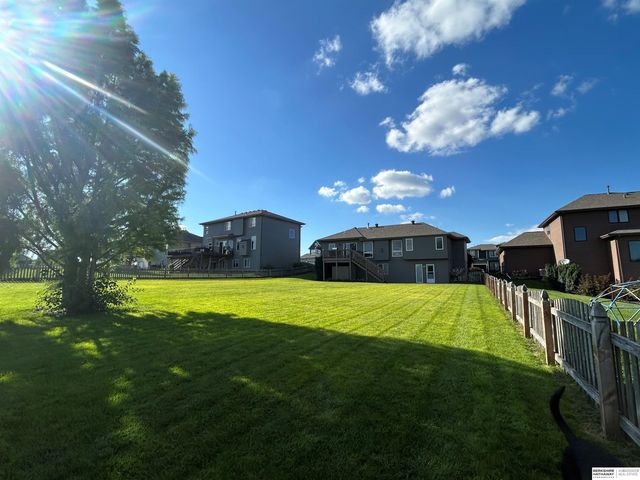 16013 Craig Avenue, Bennington, NE 68007