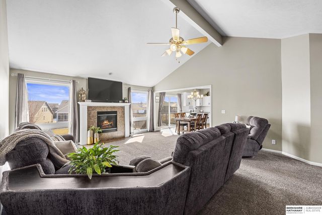 16013 Craig Avenue, Bennington, NE 68007