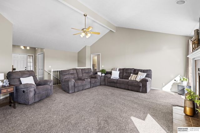 16013 Craig Avenue, Bennington, NE 68007