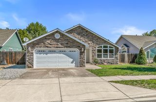 962 Birmingham Street, Medford, OR 97501