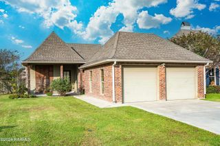 101 Tara Oak Drive, Carencro, LA 70520