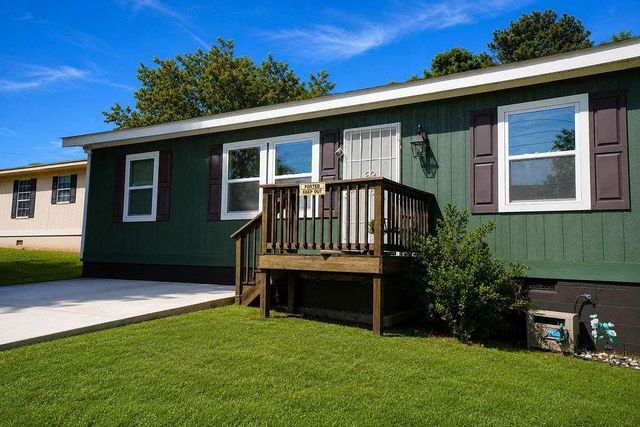384 Ronthor Drive, Social Circle, GA 30025