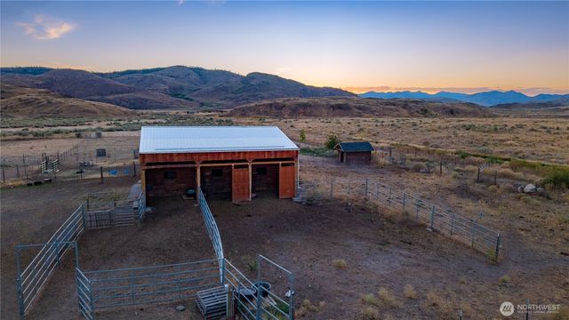 111 Johnson Creek Road, Omak, WA 98841
