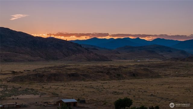 111 Johnson Creek Road, Omak, WA 98841