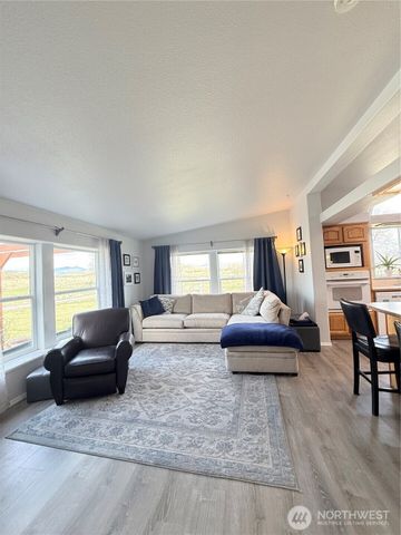 111 Johnson Creek Road, Omak, WA 98841