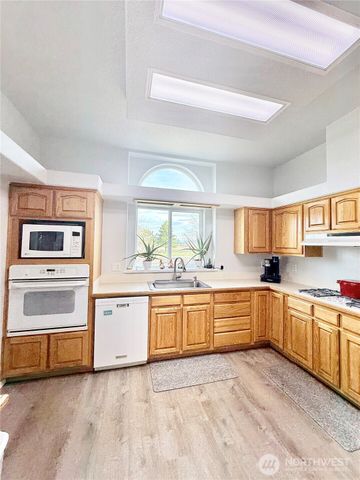 111 Johnson Creek Road, Omak, WA 98841