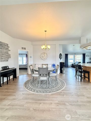 111 Johnson Creek Road, Omak, WA 98841