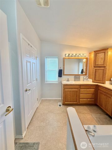 111 Johnson Creek Road, Omak, WA 98841