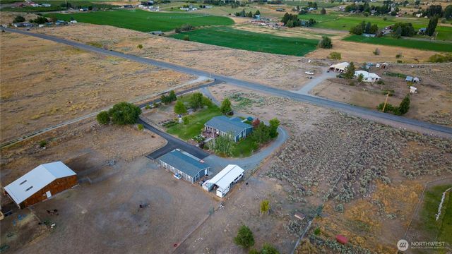 111 Johnson Creek Road, Omak, WA 98841