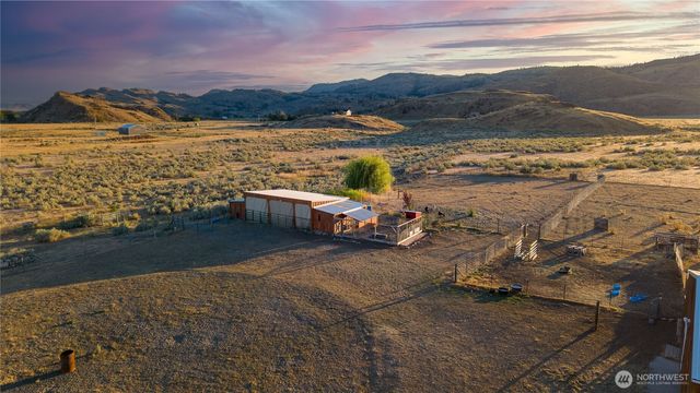 111 Johnson Creek Road, Omak, WA 98841