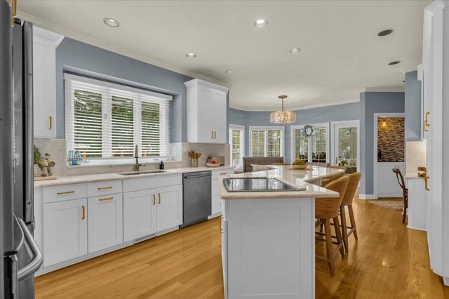 31495 Sleepy Hollow Lane, Beverly Hills, MI 48025