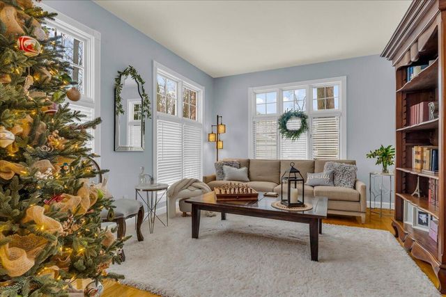 31495 Sleepy Hollow Lane, Beverly Hills, MI 48025